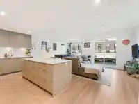 512 8380 200A STREET - thumbnail 5