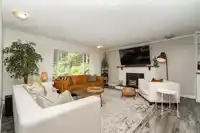 20327 44 AVENUE - thumbnail 4