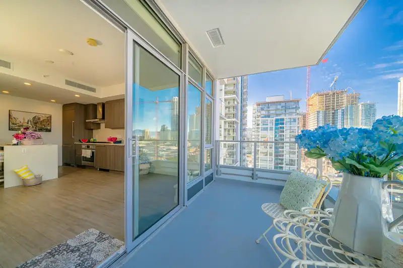 1605 2351 BETA AVENUE - photo 1 of 36