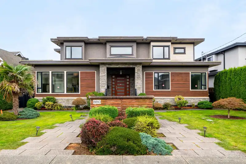 6650 NAPIER STREET - photo 1 of 38