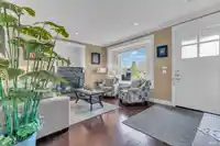 16238 25 AVENUE - thumbnail 4