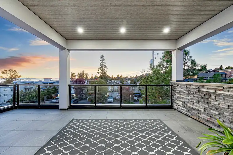 838 STEVENS STREET - photo 4 of 40