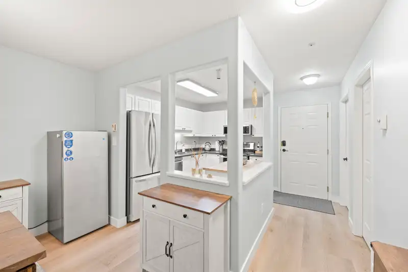 103 20189 54 AVENUE - photo 4 of 30