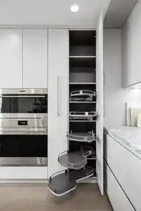 807 7418 PAULSON STREET - thumbnail 2