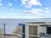 310 15621 MARINE DRIVE - thumbnail 4