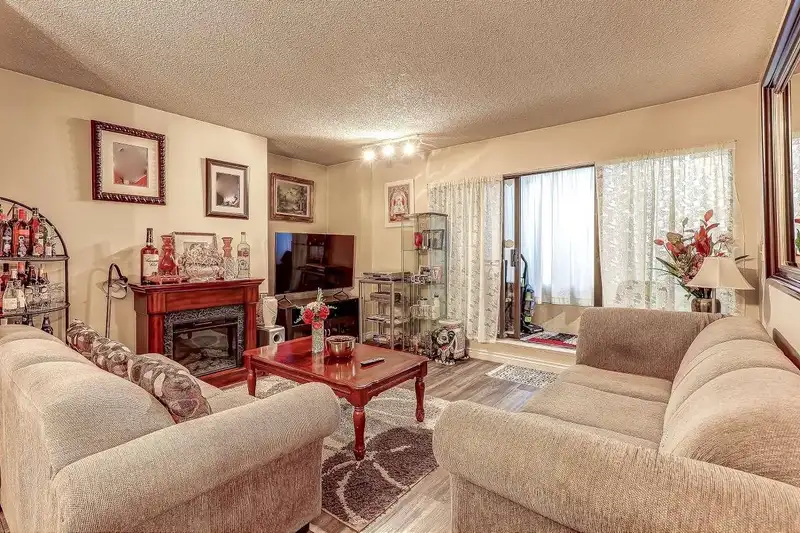 101 13316 OLD YALE ROAD - photo 1 of 28