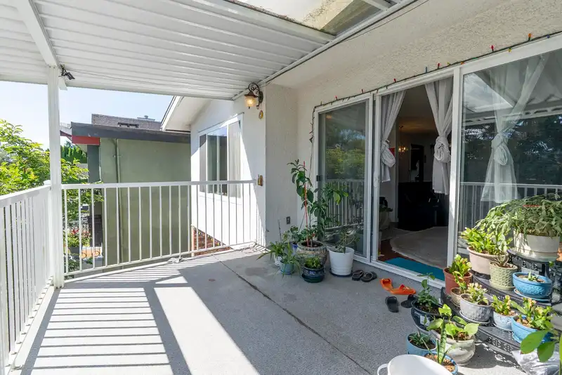 45 N STRATFORD AVENUE - photo 4 of 34