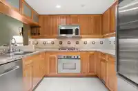 1053 MARINASIDE CRESCENT - thumbnail 16