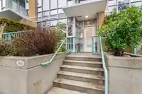 1053 MARINASIDE CRESCENT - thumbnail 3
