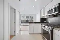 306 928 BEATTY STREET - thumbnail 6
