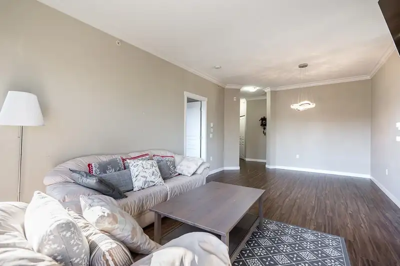 414 1150 KENSAL PLACE - photo 4 of 39
