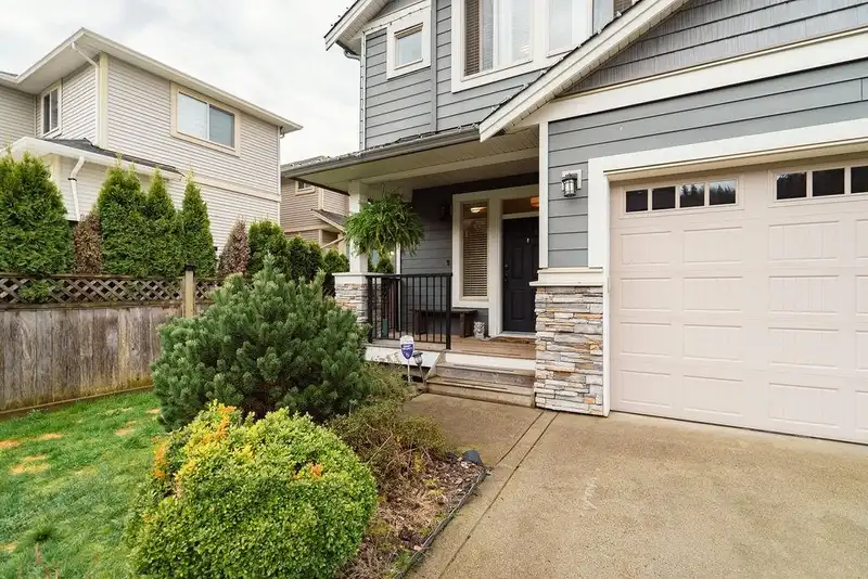 10543 248 STREET - photo 3 of 40