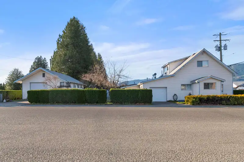 6994 CHEAM AVENUE - photo 1 of 21