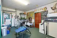 6994 CHEAM AVENUE - thumbnail 11