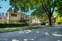 2675 MACKENZIE STREET - thumbnail 2