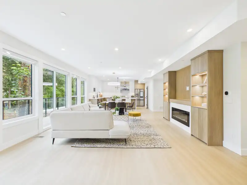 103 3450 JERVIS STREET - photo 1 of 38