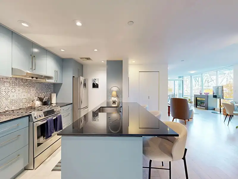503 638 BEACH CRESCENT - photo 2 of 28