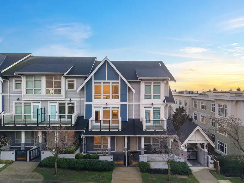 2 115 W QUEENS ROAD - photo 1 of 24
