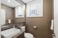 2 115 W QUEENS ROAD - thumbnail 13