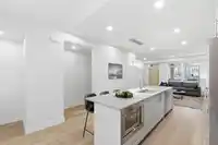 2 115 W QUEENS ROAD - thumbnail 6