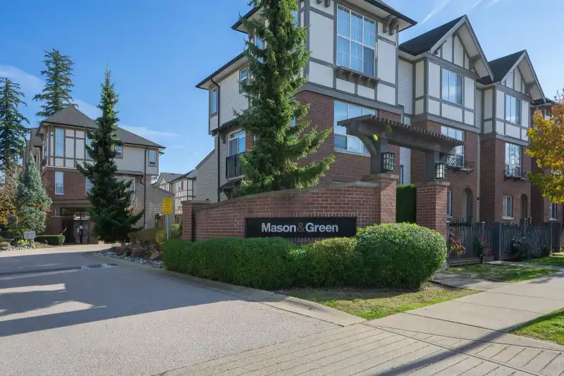 20 7848 209 STREET - photo 1 of 33