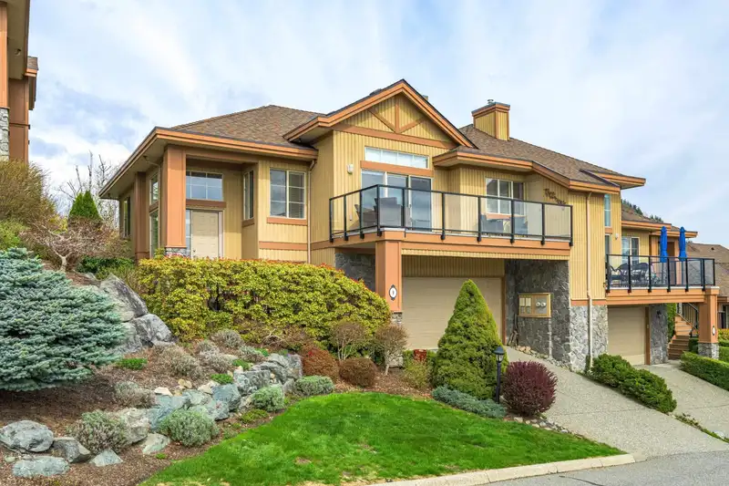 9 35931 EMPRESS DRIVE - photo 1 of 40