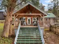 421 SUNSET PLACE - thumbnail 1