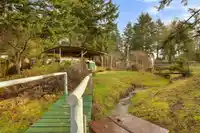421 SUNSET PLACE - thumbnail 38