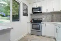 74 1240 FALCON DRIVE - thumbnail 7