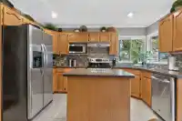 8662 161 STREET - thumbnail 12