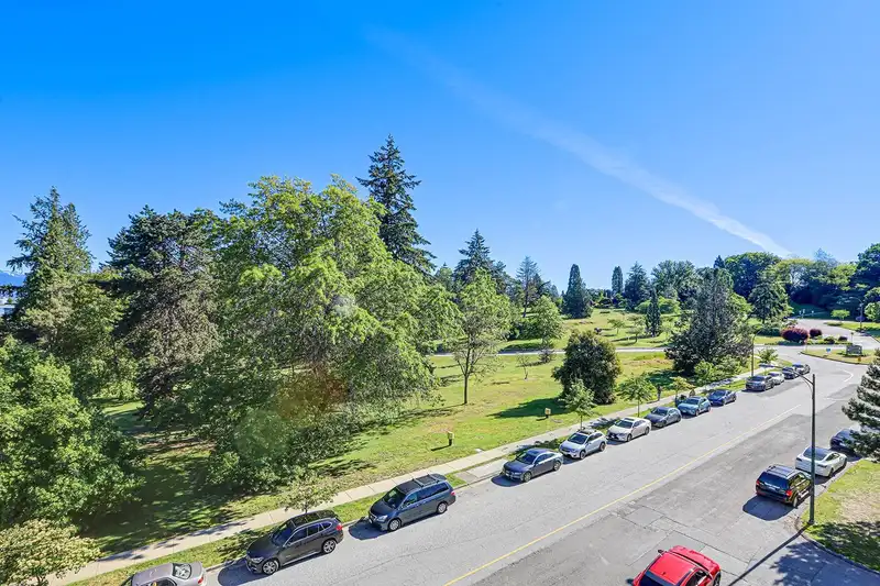 404 4908 CAMBIE STREET - photo 1 of 21