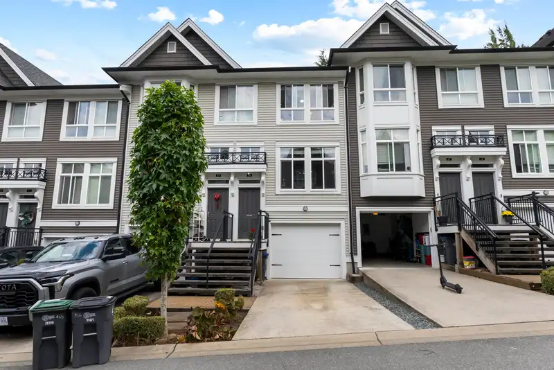 66 14433 60 AVENUE - photo 1 of 37