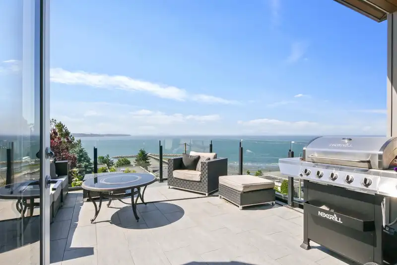 15095 ROYAL AVENUE - photo 1 of 37