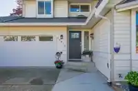 20976 93B PLACE - thumbnail 3