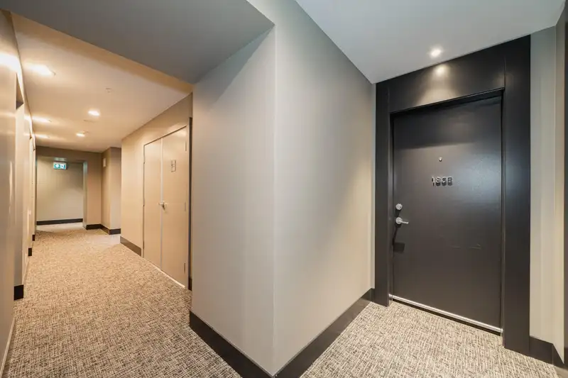 1806 567 CLARKE ROAD - photo 2 of 37
