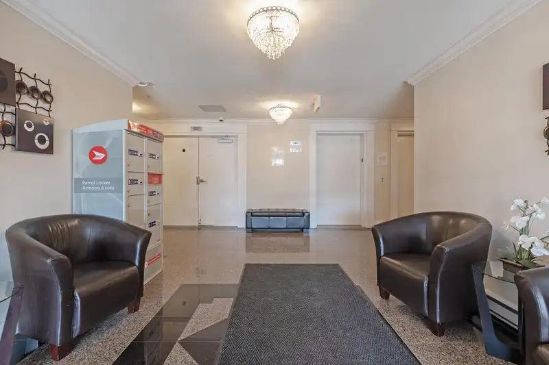 310 17769 57 AVENUE - photo 2 of 25