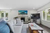 876 HARRIS PLACE - thumbnail 6