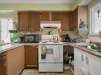 2231 E 25TH AVENUE - thumbnail 8