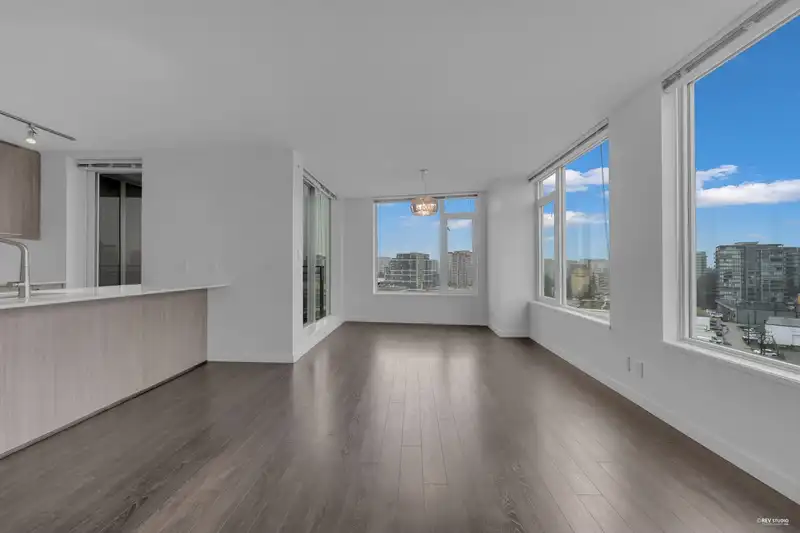 1109 7708 ALDERBRIDGE WAY - photo 3 of 39