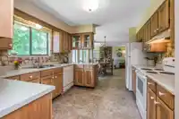 333 224 STREET - thumbnail 16