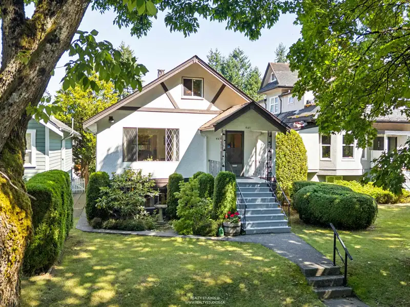 461 W 18TH AVENUE - photo 2 of 32