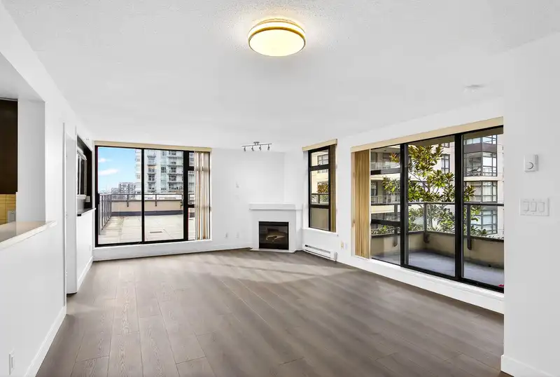 610 8180 LANSDOWNE ROAD - photo 1 of 34
