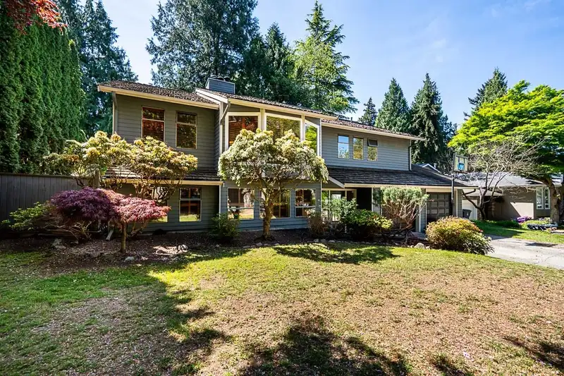 12710 19 AVENUE - photo 1 of 31