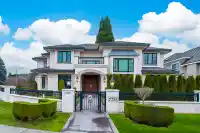 7751 SUNNYHOLME CRESCENT - thumbnail 1