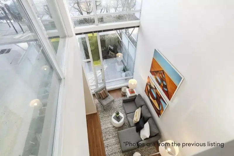 112 DUNSMUIR STREET - photo 2 of 9
