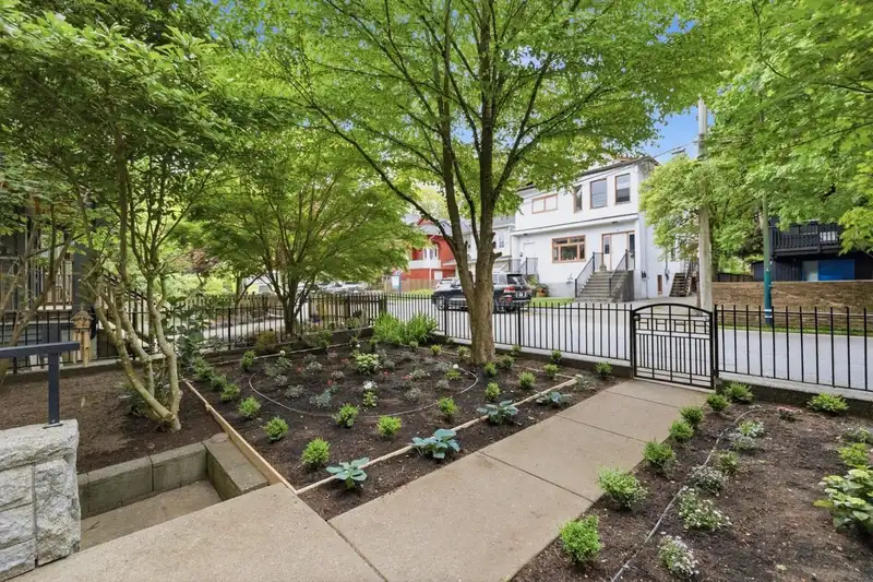 21 E 22ND AVENUE - photo 4 of 11