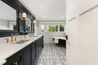 993 BROUGHTON STREET - thumbnail 24