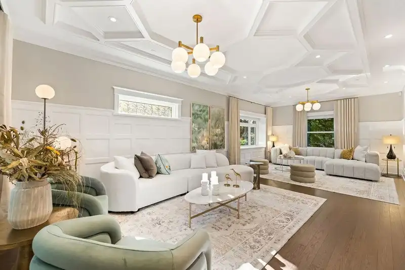 993 BROUGHTON STREET - photo 4 of 40