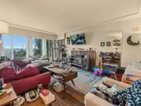 135 E DURHAM STREET - thumbnail 3