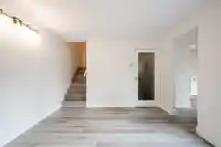 5 310 HIGHLAND WAY - thumbnail 4